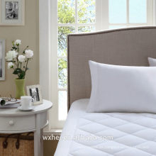 Queen Size Home Bed Acolchado estilo Home hotel uso Mattress Pad